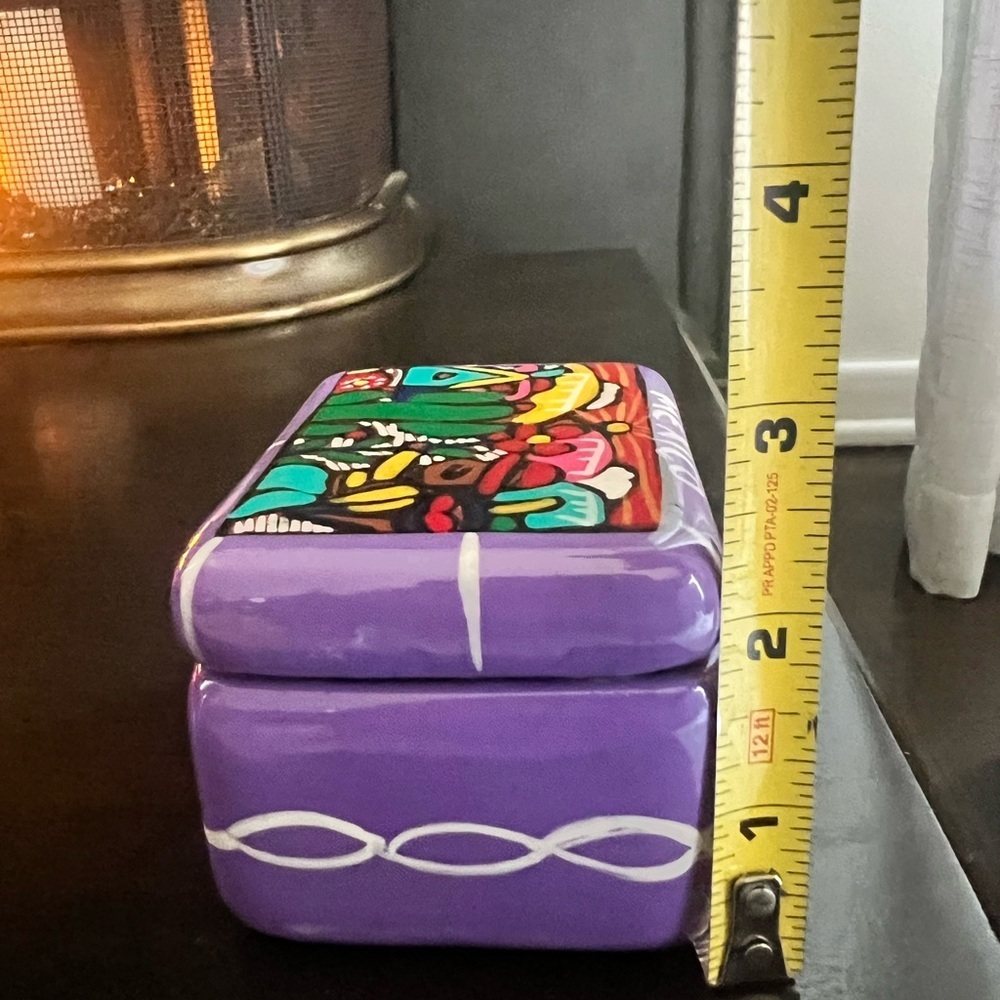 Hand-painted terra cotta clay pottery trinket storage container - Picture 5 of 7